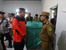 Macan Tutul Masuk Balai Desa Kutamandarakan, Berhasil Diamankan Tim BKSDA