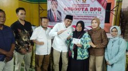 Guru PAUD di Kuningan Curhat Soal Kesejahteraan, H. Rokhmat Ardiyan Beri Bantuan Insentif